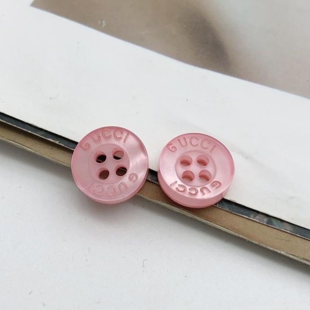 Pearl Buttons
